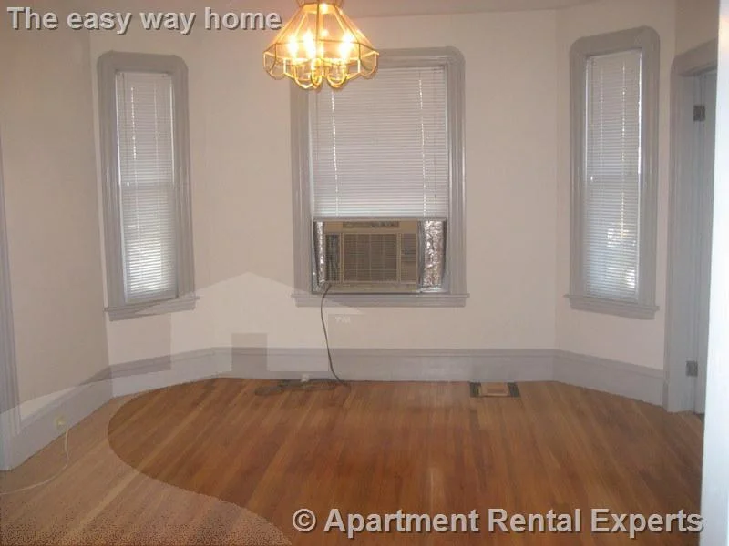 2 bed, 1 bath apartment for rent at 21 Windom St Unit 1, Davis Square — photo 1 of 13