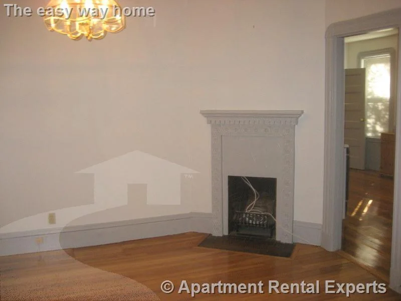 2 bed, 1 bath apartment for rent at 21 Windom St Unit 1, Davis Square — photo 3 of 13