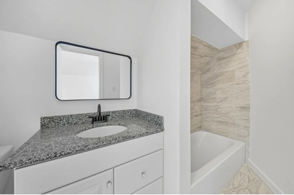 5 bed, 2 bath apartment for rent at 21 Wolcott St Unit 21, Malden — photo 14 of 16