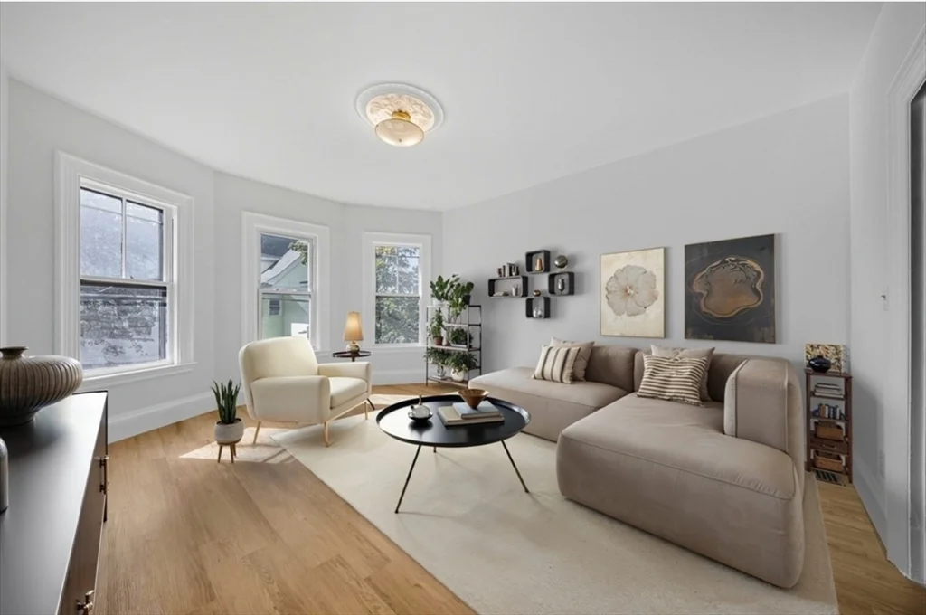 5 bed, 2 bath apartment for rent at 21 Wolcott St Unit 21, Malden — photo 1 of 16