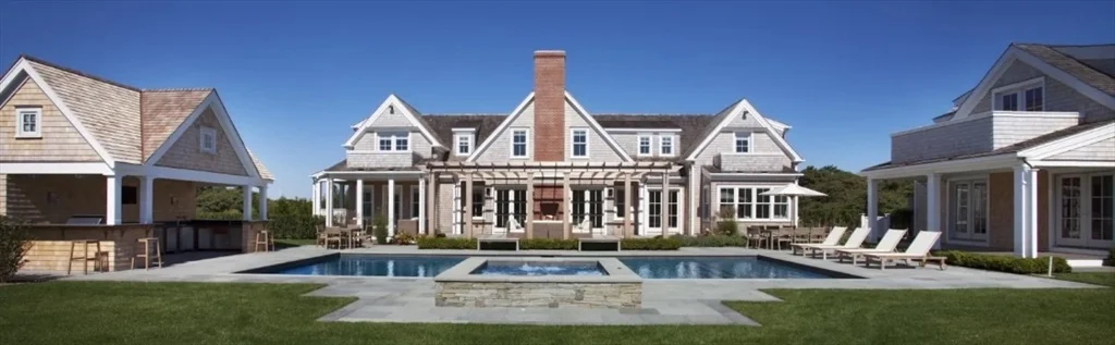 7 bed, 4+ bath apartment for rent at 21 Woodbine St, Nantucket — photo 10 of 19