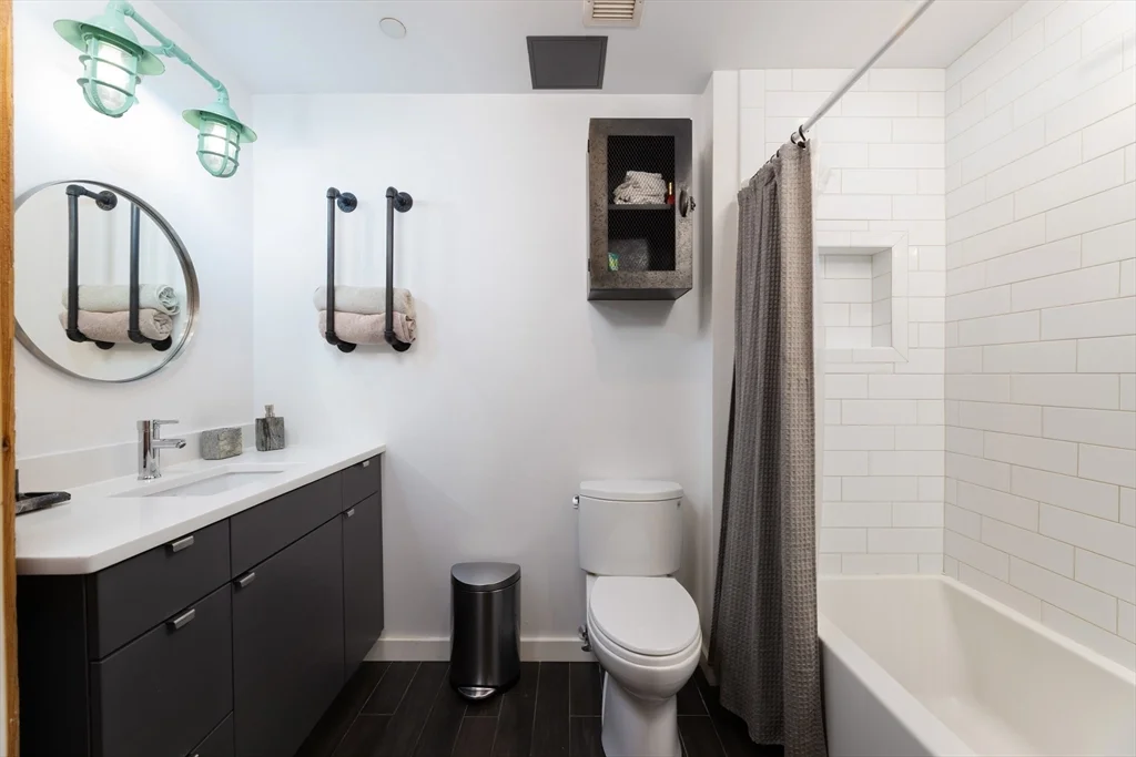 1 bed, 1 bath apartment for rent at 21 Wormwood St Unit 310, Seaport District — photo 7 of 10