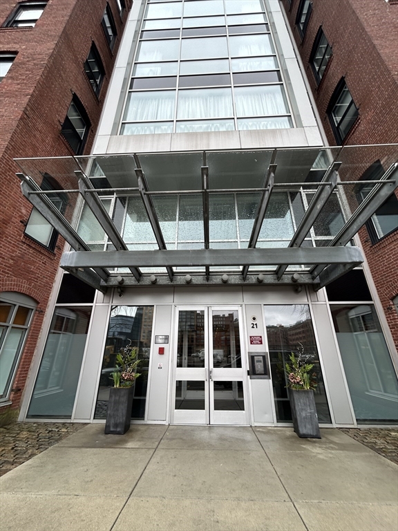 1 bed, 1 bath apartment for rent at 21 Wormwood St Unit 606, Seaport District — photo 3 of 14