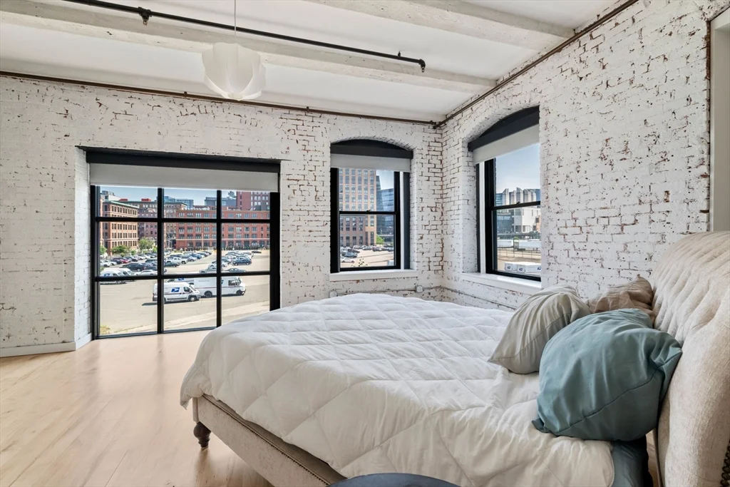 3 bed, 2 bath apartment for rent at 21 Wormwood Unit 314-315, South Boston — photo 16 of 31