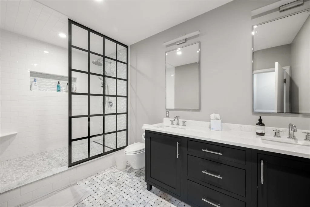 3 bed, 2 bath apartment for rent at 21 Wormwood Unit 314-315, South Boston — photo 17 of 31