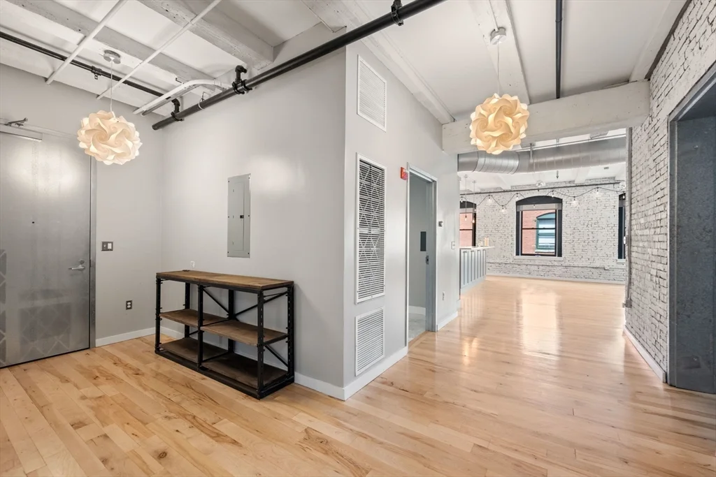 3 bed, 2 bath apartment for rent at 21 Wormwood Unit 314-315, South Boston — photo 19 of 31