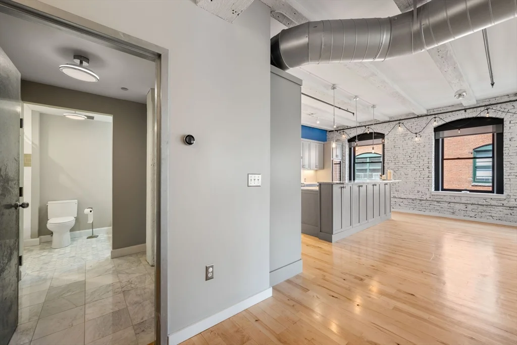 3 bed, 2 bath apartment for rent at 21 Wormwood Unit 314-315, South Boston — photo 14 of 31