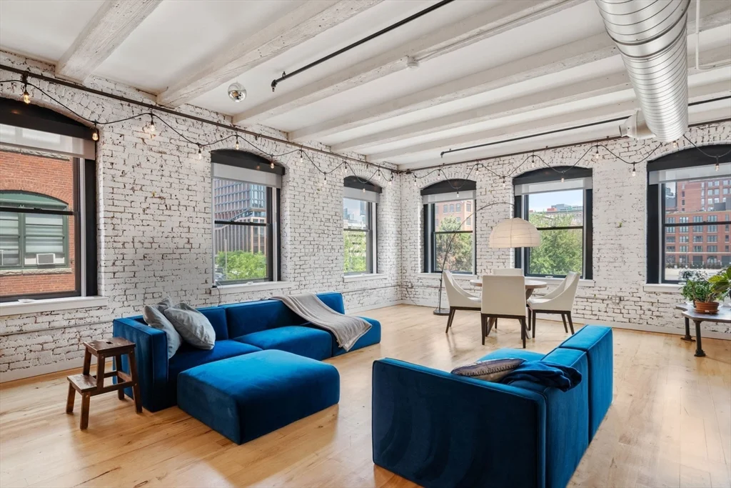 3 bed, 2 bath apartment for rent at 21 Wormwood Unit 314-315, South Boston — photo 1 of 31