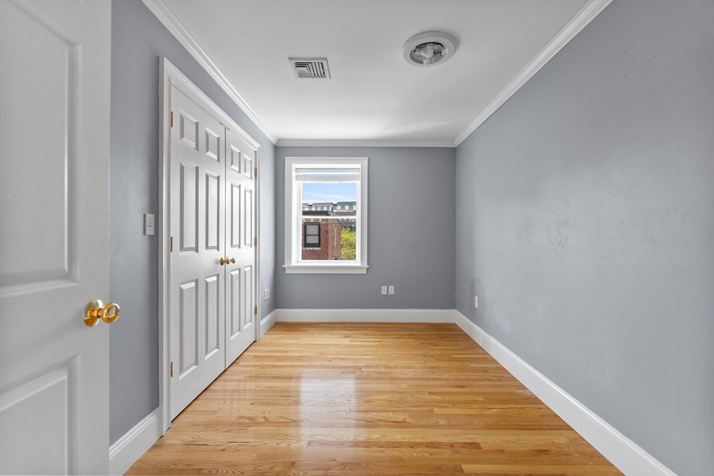 3 bed, 2 bath apartment for rent at 210-212 W 9th St Unit 2, South Boston — photo 15 of 28