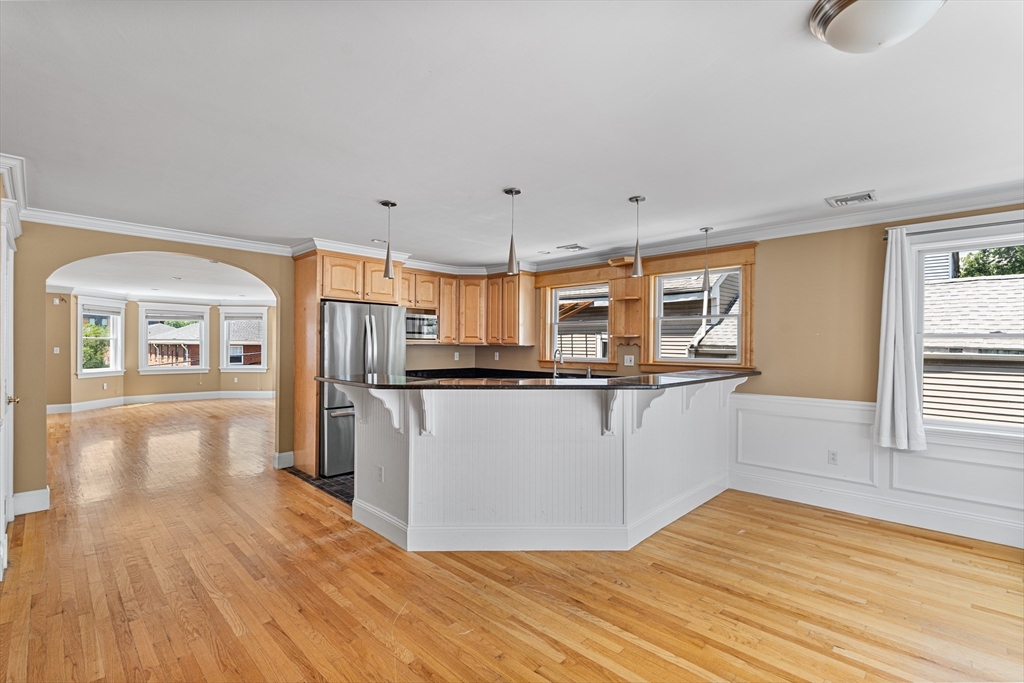 3 bed, 2 bath apartment for rent at 210-212 W 9th St Unit 2, South Boston — photo 1 of 28