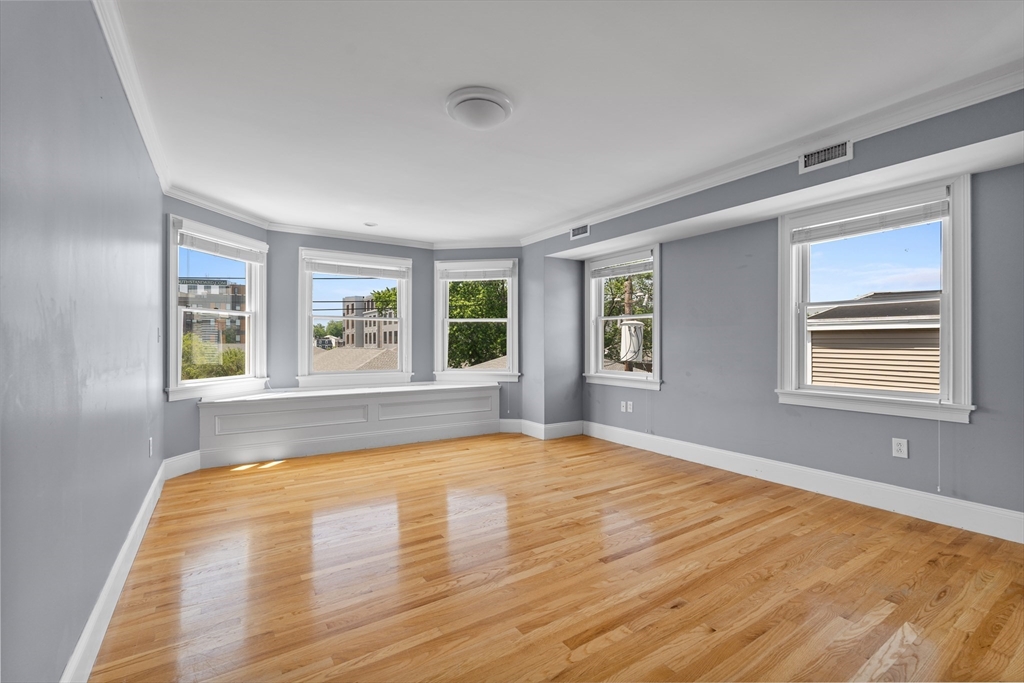 3 bed, 2 bath apartment for rent at 210-212 W 9th St Unit 2, South Boston — photo 16 of 28