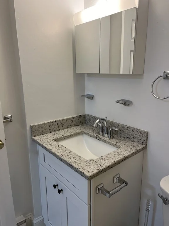 1 bed, 1 bath apartment for rent at 210-214 Middle St Unit d, Weymouth — photo 8 of 10