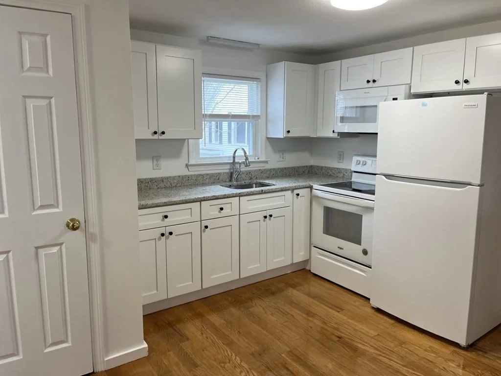 1 bed, 1 bath apartment for rent at 210-214 Middle St Unit d, Weymouth — photo 3 of 10