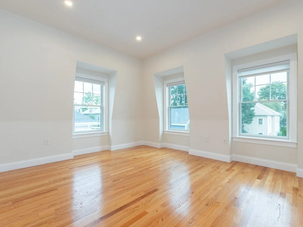 4 bed, 3 bath apartment for rent at 210 Adams Unit 3, Waltham — photo 10 of 32