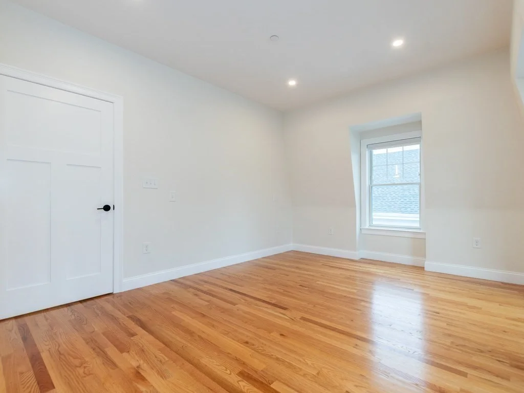 4 bed, 3 bath apartment for rent at 210 Adams Unit 3, Waltham — photo 12 of 32