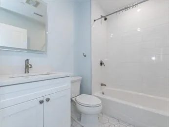 4 bed, 3 bath apartment for rent at 210 Adams Unit 4, Waltham — photo 10 of 25