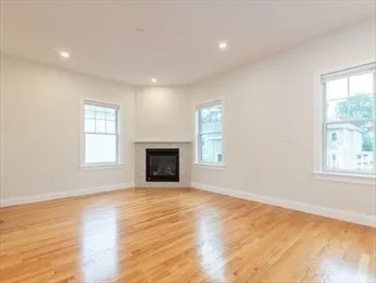4 bed, 3 bath apartment for rent at 210 Adams Unit 4, Waltham — photo 6 of 25
