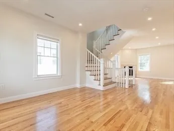 4 bed, 3 bath apartment for rent at 210 Adams Unit 4, Waltham — photo 7 of 25