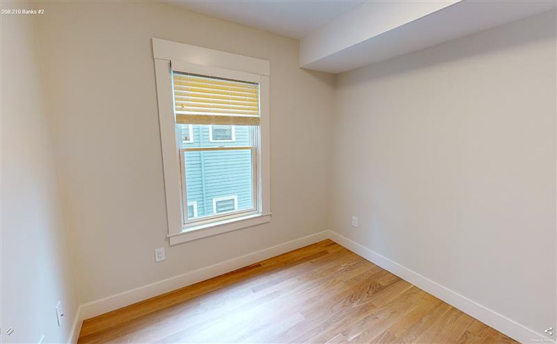 2 bed, 1 bath apartment for rent at 208-210 Banks St Unit 2, Riverside — photo 8 of 11