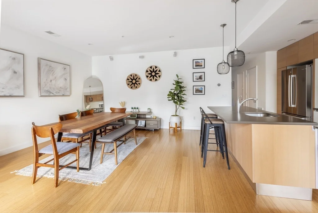 2 bed, 2 bath apartment for rent at 210 Bolton St Unit 6, South Boston — photo 8 of 24