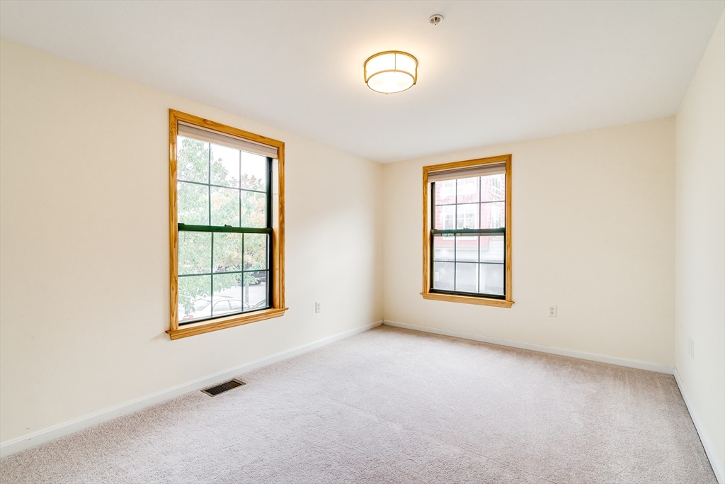 3 bed, 2 bath apartment for rent at 210 Broadway Unit 107, Everett — photo 12 of 16