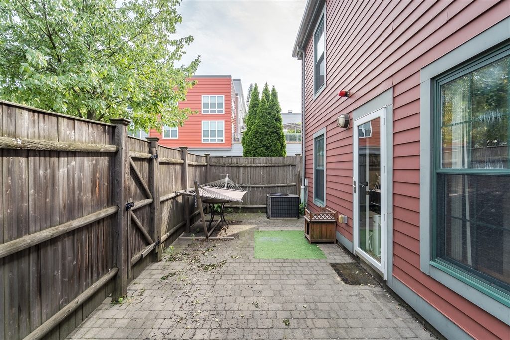 3 bed, 2 bath apartment for rent at 210 Broadway Unit 107, Everett — photo 14 of 16