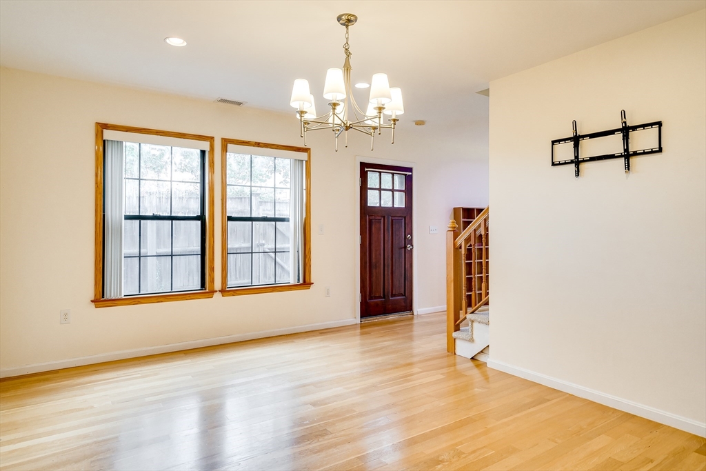 3 bed, 2 bath apartment for rent at 210 Broadway Unit 107, Everett — photo 2 of 16