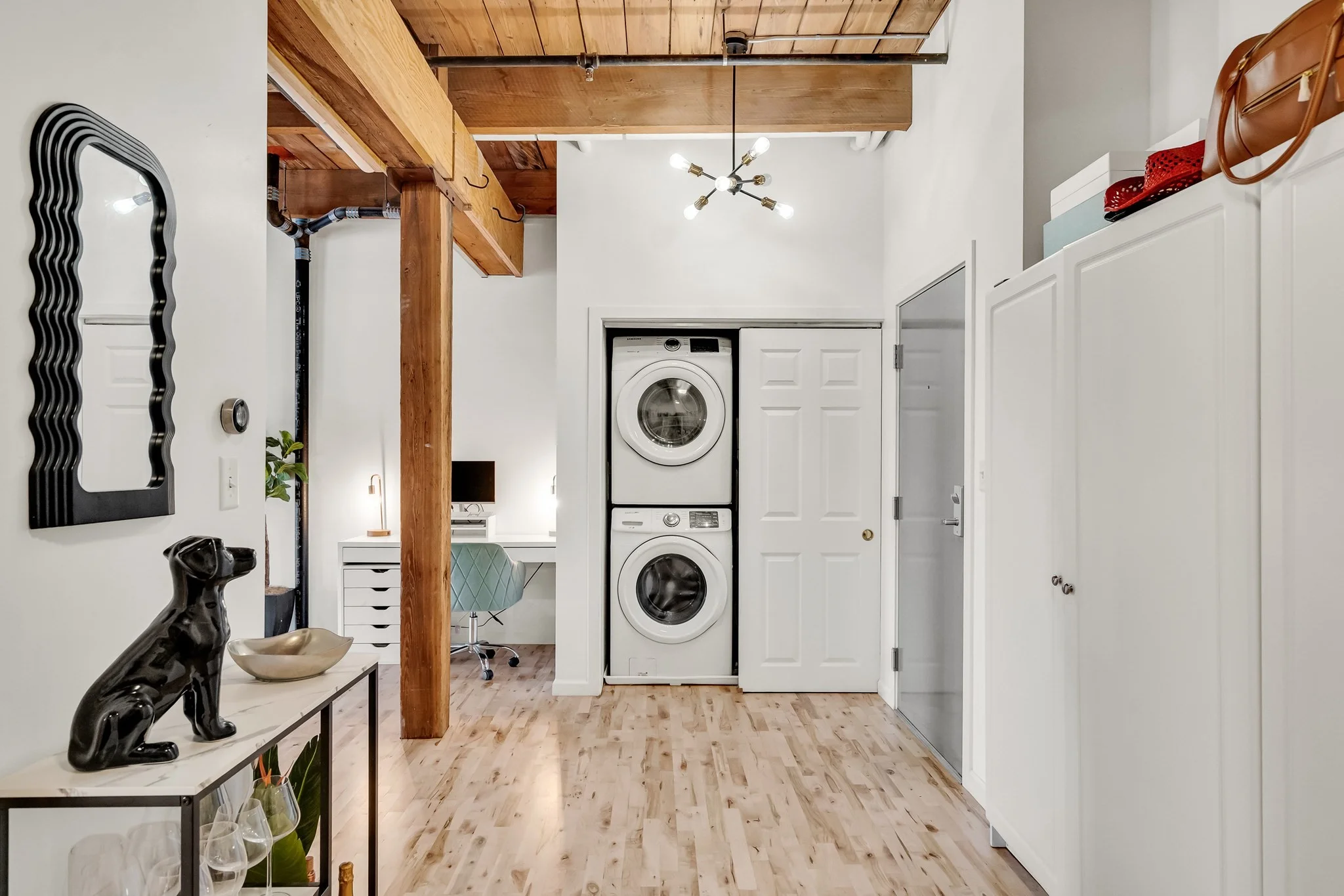 1 bed, 1 bath apartment for rent at 210 Broadway Unit 304, Everett — photo 4 of 29