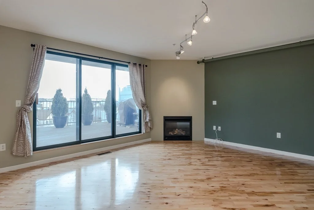 2 bed, 2 bath apartment for rent at 210 Broadway Unit 404, Everett — photo 6 of 17