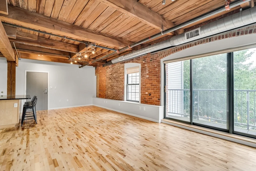 1 bed, 1 bath apartment for rent at 210 Broadway Unit A-205, Everett — photo 10 of 21