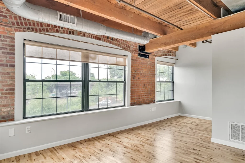1 bed, 1 bath apartment for rent at 210 Broadway Unit A-205, Everett — photo 16 of 21