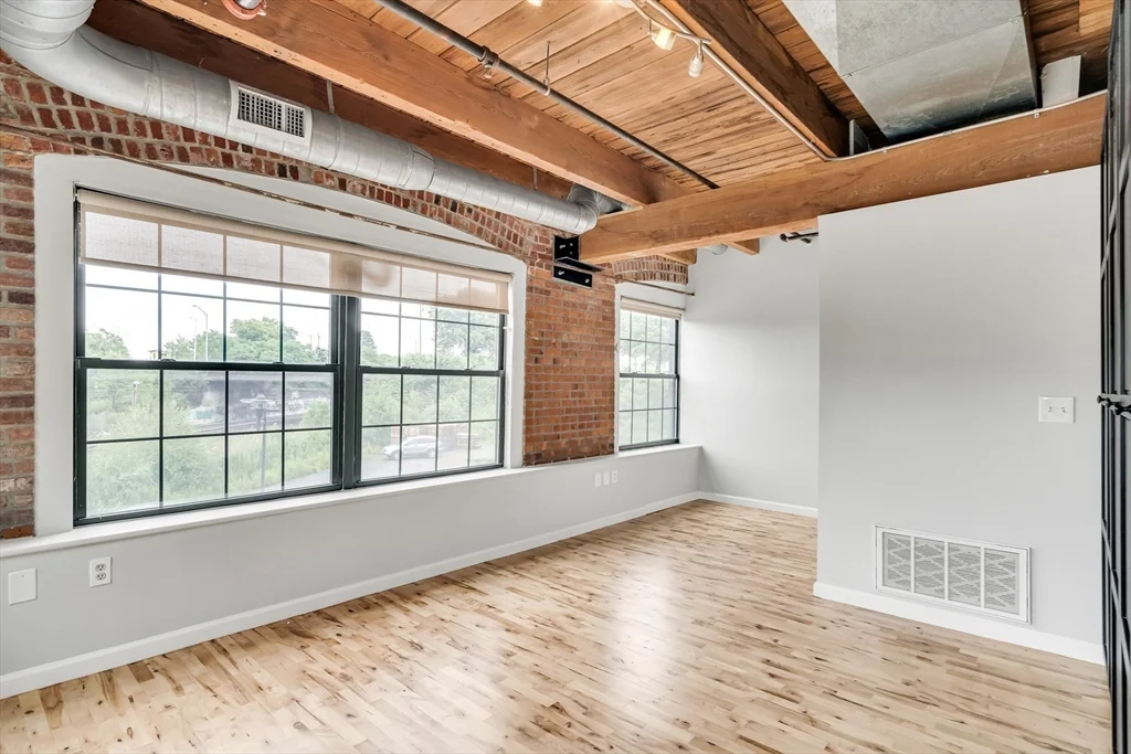 1 bed, 1 bath apartment for rent at 210 Broadway Unit A-205, Everett — photo 15 of 21