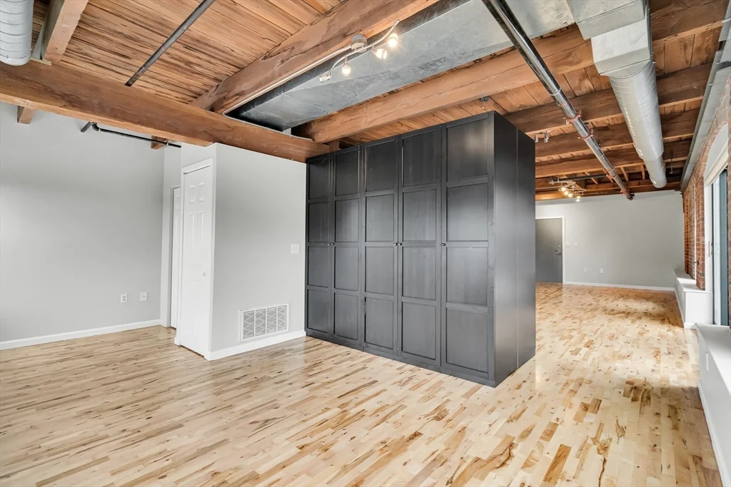 1 bed, 1 bath apartment for rent at 210 Broadway Unit A-205, Everett — photo 13 of 21