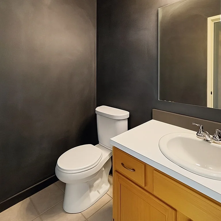 2 bed, 1 bath apartment for rent at 210 Centre St Unit 14, Quincy — photo 5 of 6