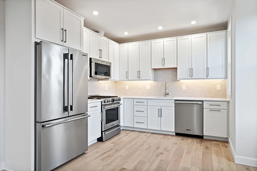 2 bed, 2 bath apartment for rent at 210 Endicott St Unit 3, North End