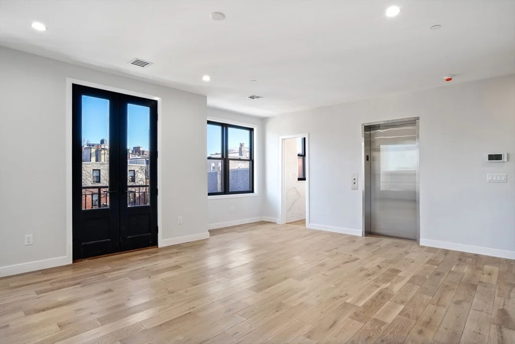 2 bed, 2 bath apartment for rent at 210 Endicott St Unit 4, North End — photo 9 of 25