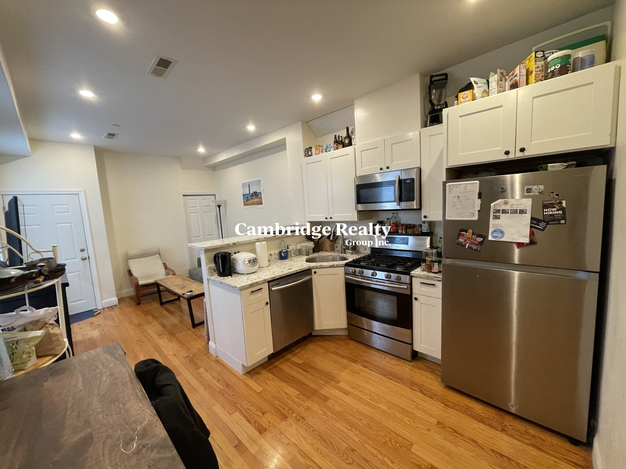 5 bed, 2 bath apartment for rent at 210 Green St Unit T, Cambridgeport — photo 1 of 11