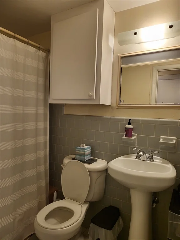 1 bed, 1 bath apartment for rent at 210 Hillside Ave Unit 15, Needham Heights — photo 6 of 7