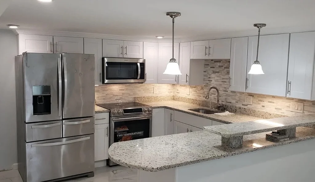 2 bed, 2 bath apartment for rent at 210 Lincoln St Unit 1, Revere — photo 2 of 7