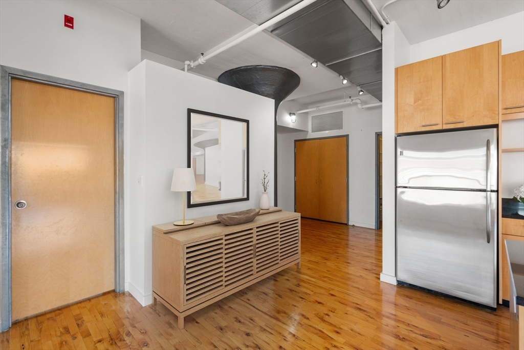 3 bed, 2 bath apartment for rent at 210 Lincoln St Unit 601, Leather District — photo 6 of 24