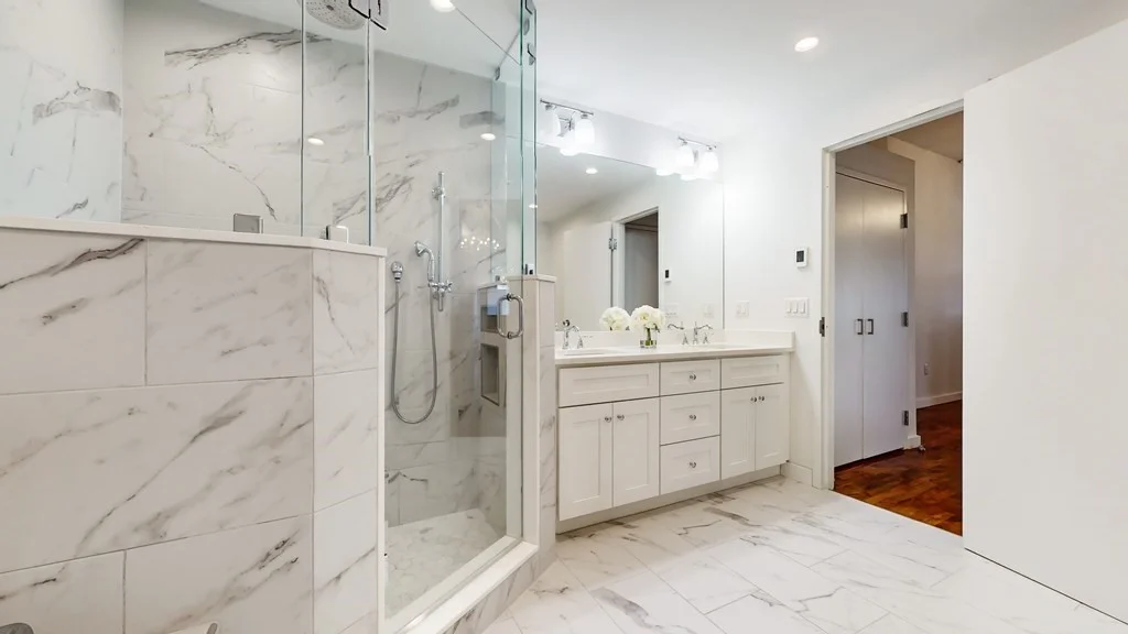 3 bed, 3 bath apartment for rent at 210 Lincoln Unit PH 901/902, Leather District — photo 14 of 26