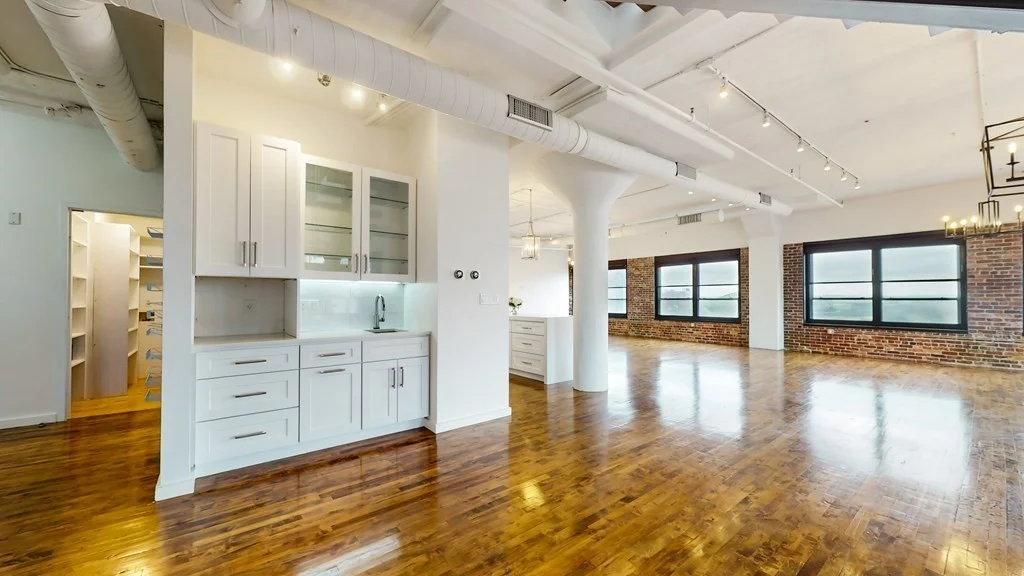 3 bed, 3 bath apartment for rent at 210 Lincoln Unit PH 901/902, Leather District — photo 9 of 26