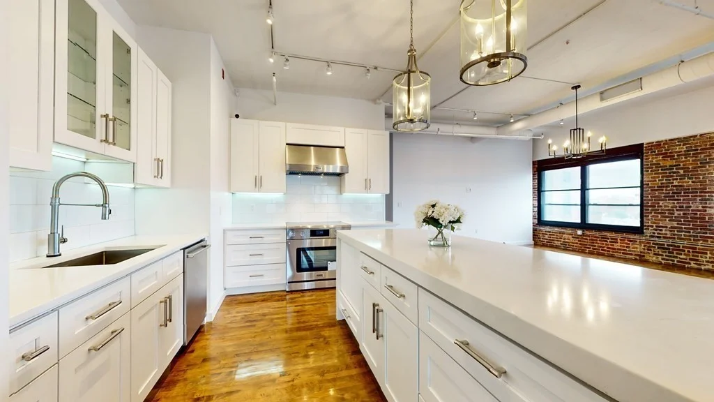 3 bed, 3 bath apartment for rent at 210 Lincoln Unit PH 901/902, Leather District — photo 7 of 26