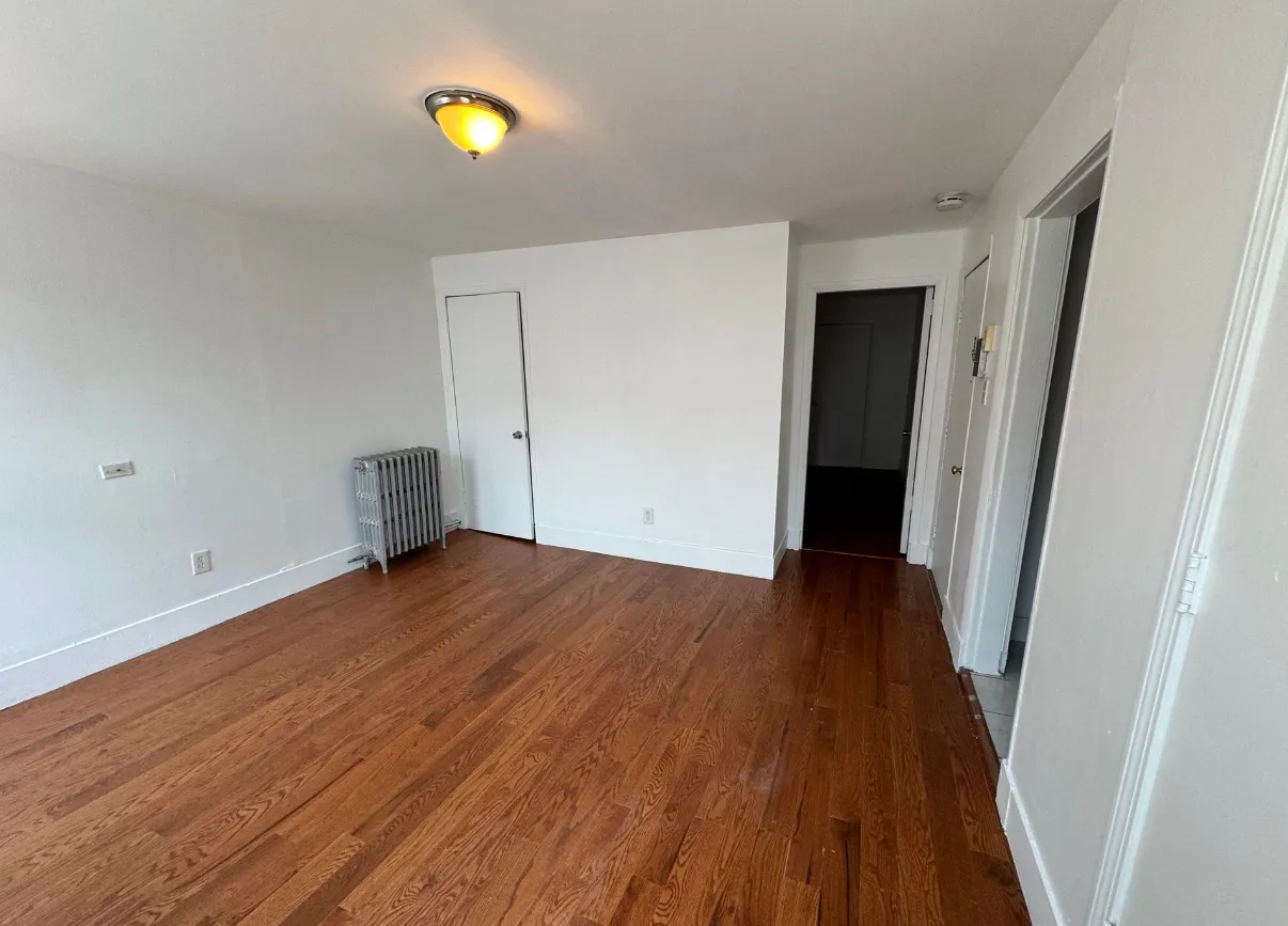 1 bed, 1 bath apartment for rent at 210 Maverick St Unit 2, East Boston — photo 5 of 10