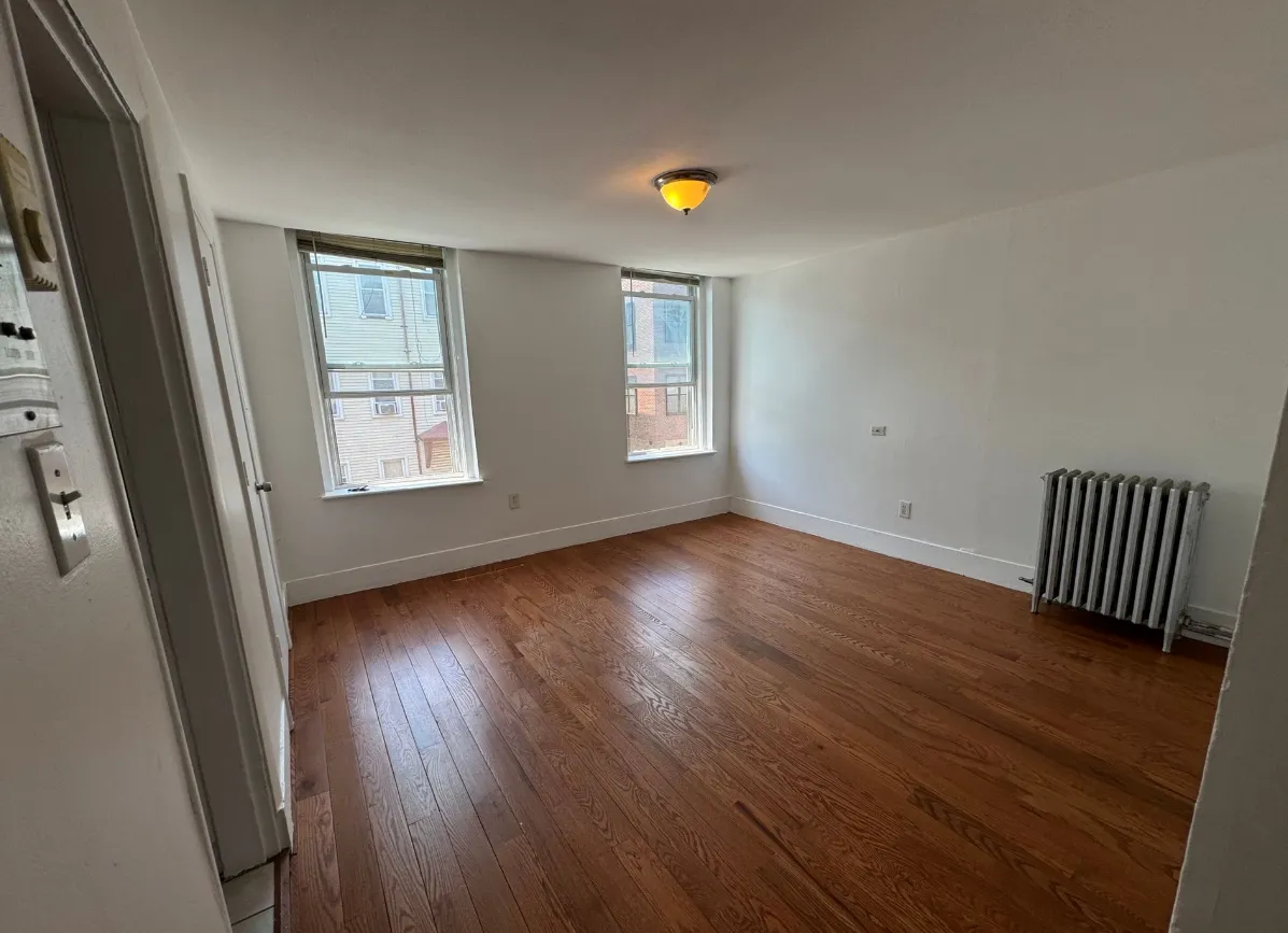 1 bed, 1 bath apartment for rent at 210 Maverick St Unit 2, East Boston — photo 3 of 10