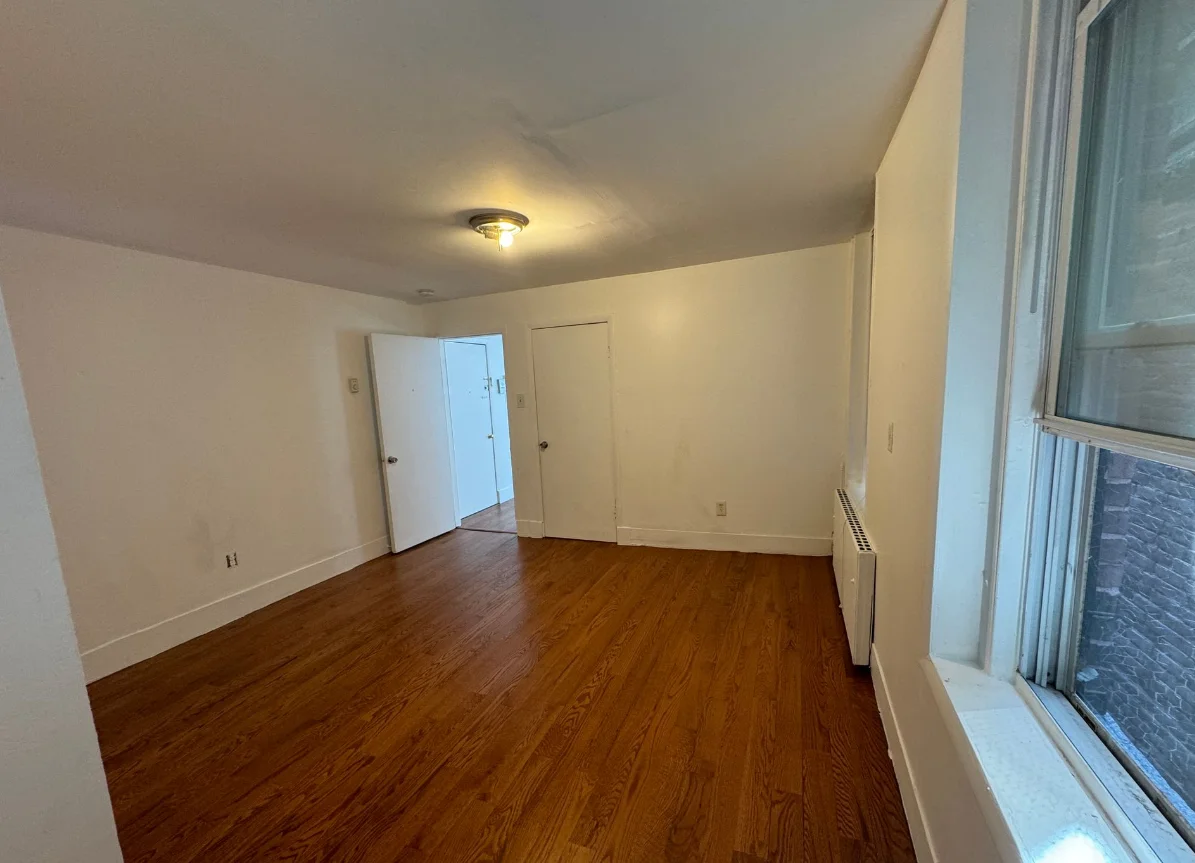 1 bed, 1 bath apartment for rent at 210 Maverick St Unit 2, East Boston — photo 8 of 10