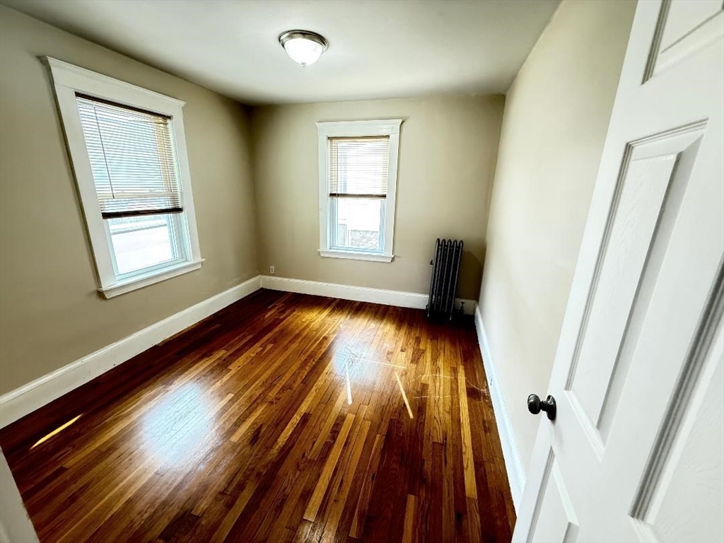 2 bed, 1 bath apartment for rent at 210 Quincy Ave Unit 210, Quincy — photo 3 of 8