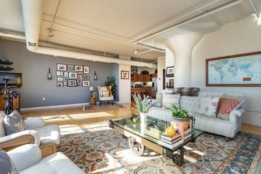 2 bed, 2 bath apartment for rent at 210 South St Unit 5-5, Leather District — photo 3 of 14