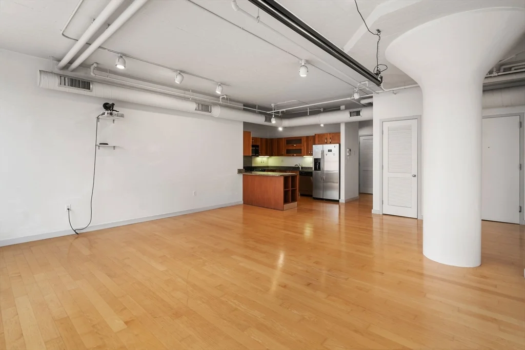 1 bed, 2 bath apartment for rent at 210 South St Unit 9-3, Leather District — photo 1 of 27