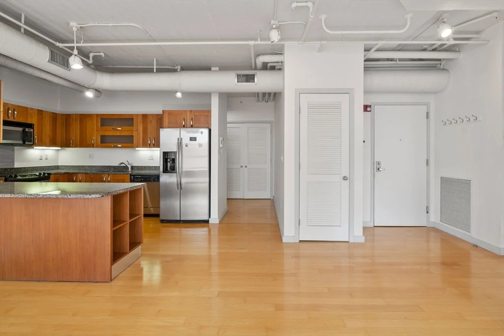 1 bed, 2 bath apartment for rent at 210 South St Unit 9-3, Leather District — photo 10 of 27